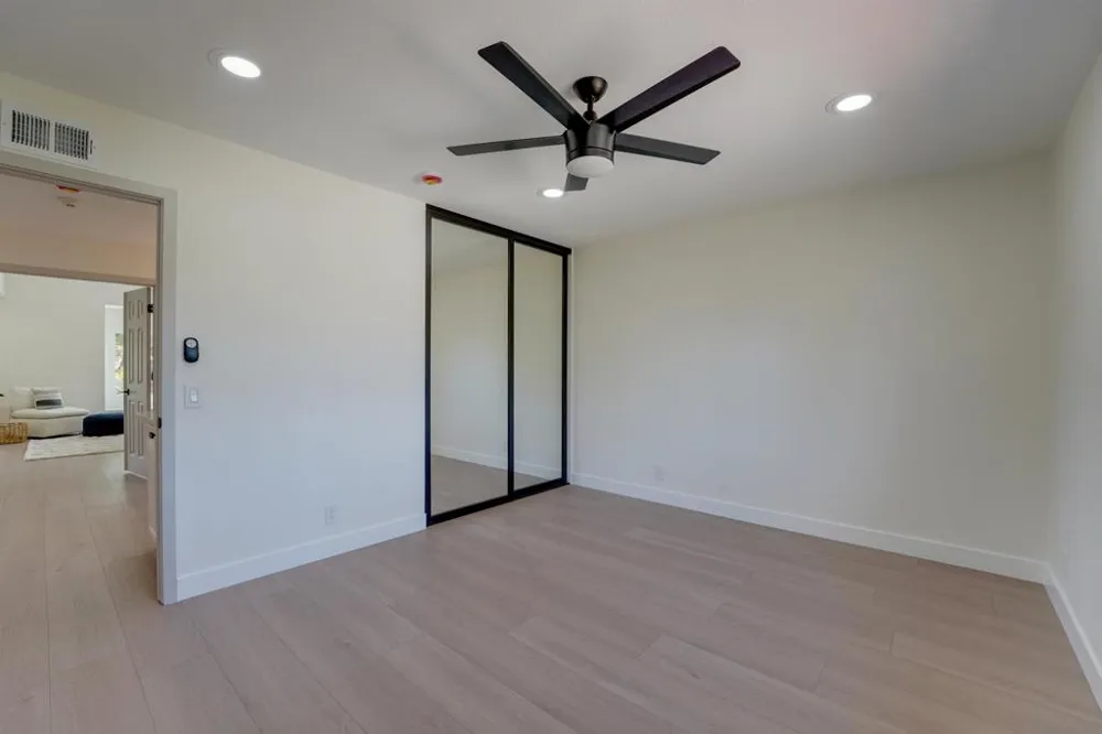 3302 Vista Rocosa Escondido, CA 92029