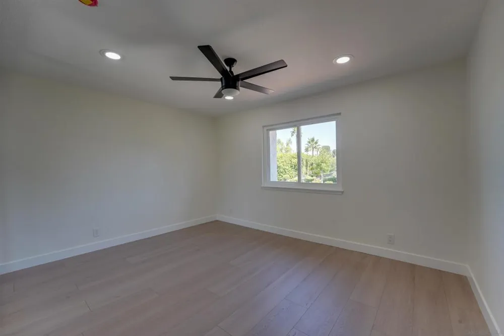 3302 Vista Rocosa Escondido, CA 92029