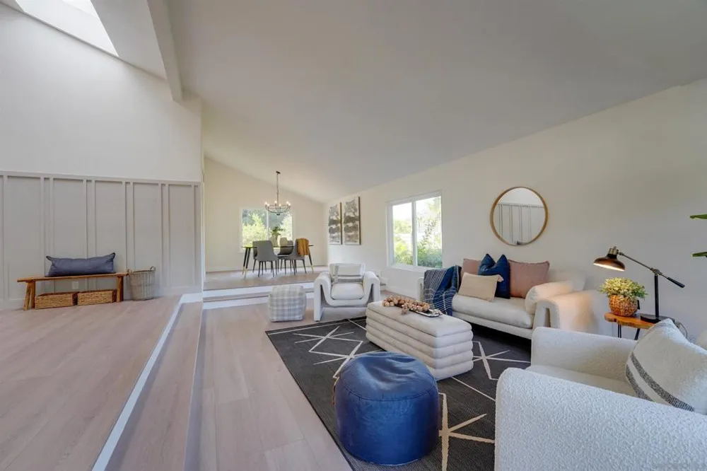3302 Vista Rocosa Escondido, CA 92029