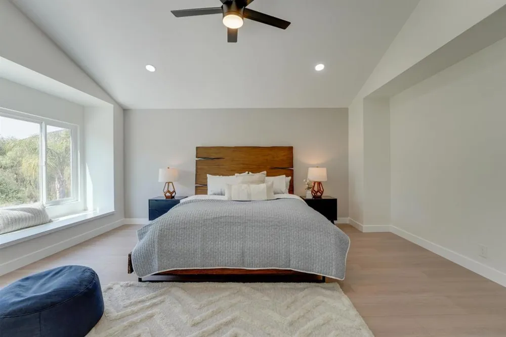 3302 Vista Rocosa Escondido, CA 92029