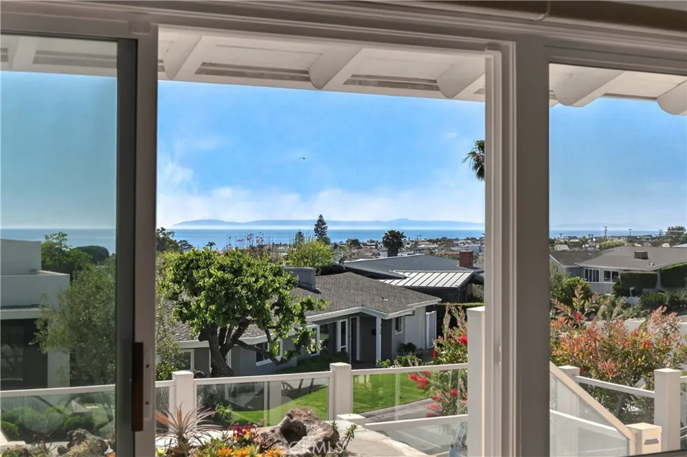 428 Cabrillo Corona del Mar, CA 92625