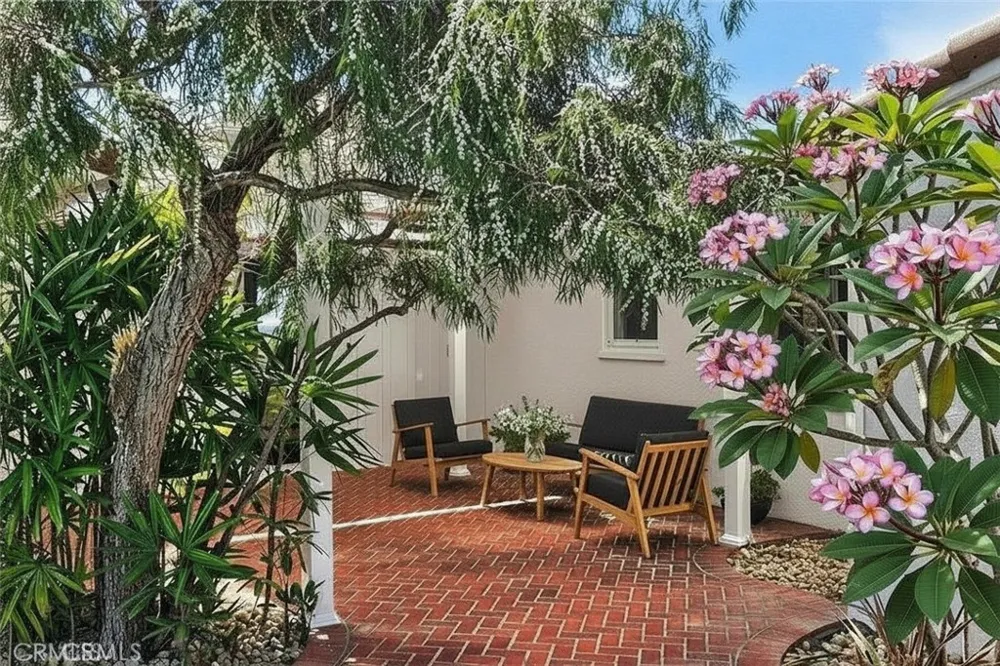 428 Cabrillo Corona del Mar, CA 92625