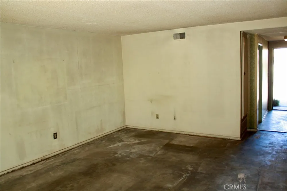 19022 Ibex Avenue Artesia, CA 90701