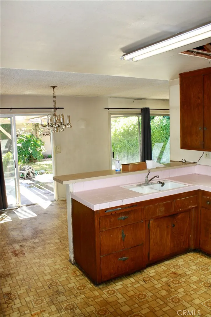 19022 Ibex Avenue Artesia, CA 90701
