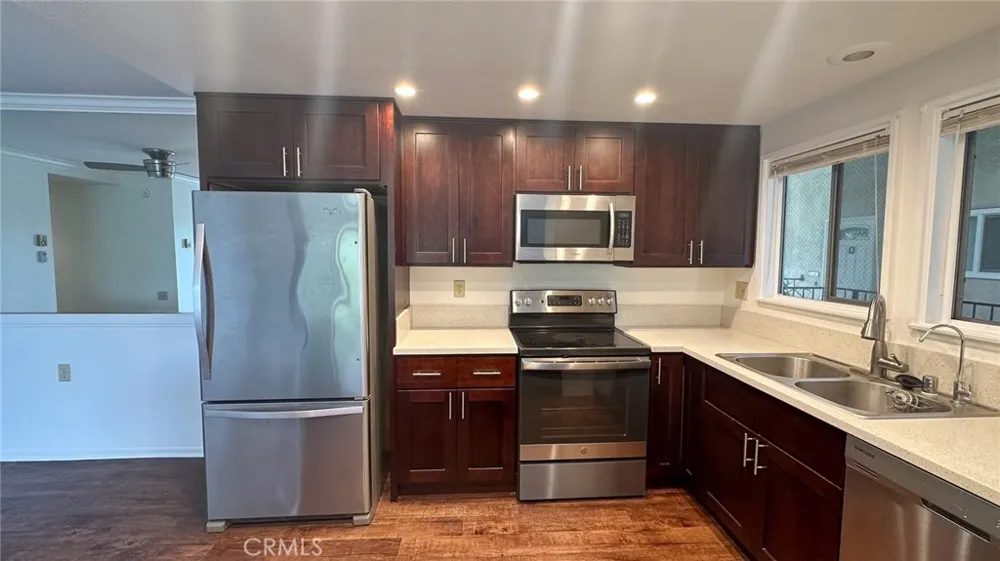 2227 Via Puerta Laguna Woods, CA 92637