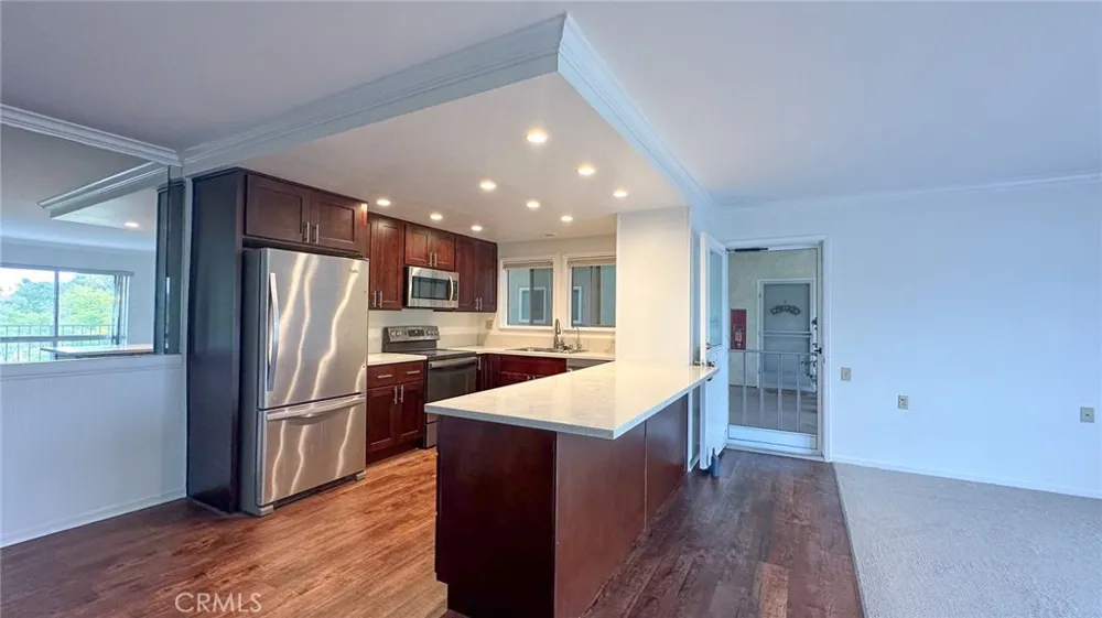 2227 Via Puerta Laguna Woods, CA 92637