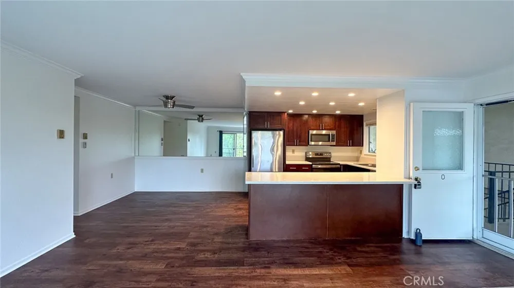 2227 Via Puerta Laguna Woods, CA 92637