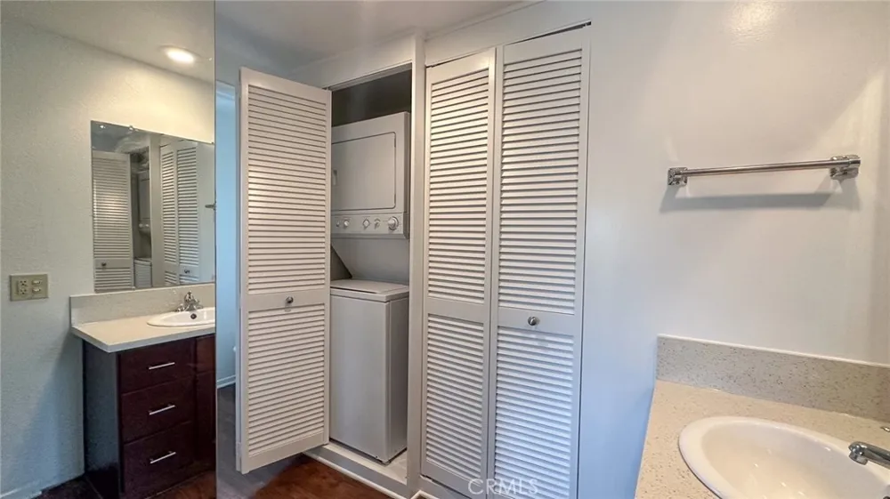 2227 Via Puerta Laguna Woods, CA 92637