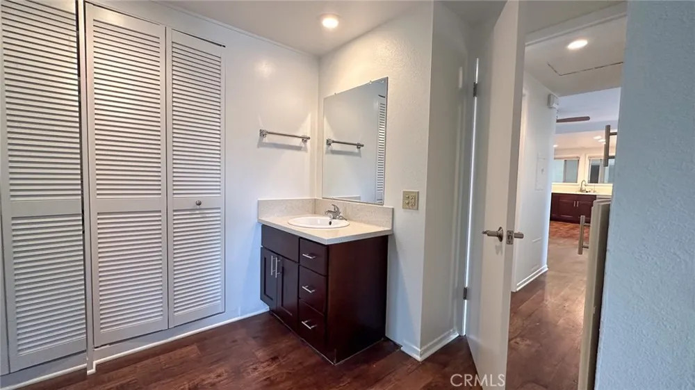 2227 Via Puerta Laguna Woods, CA 92637