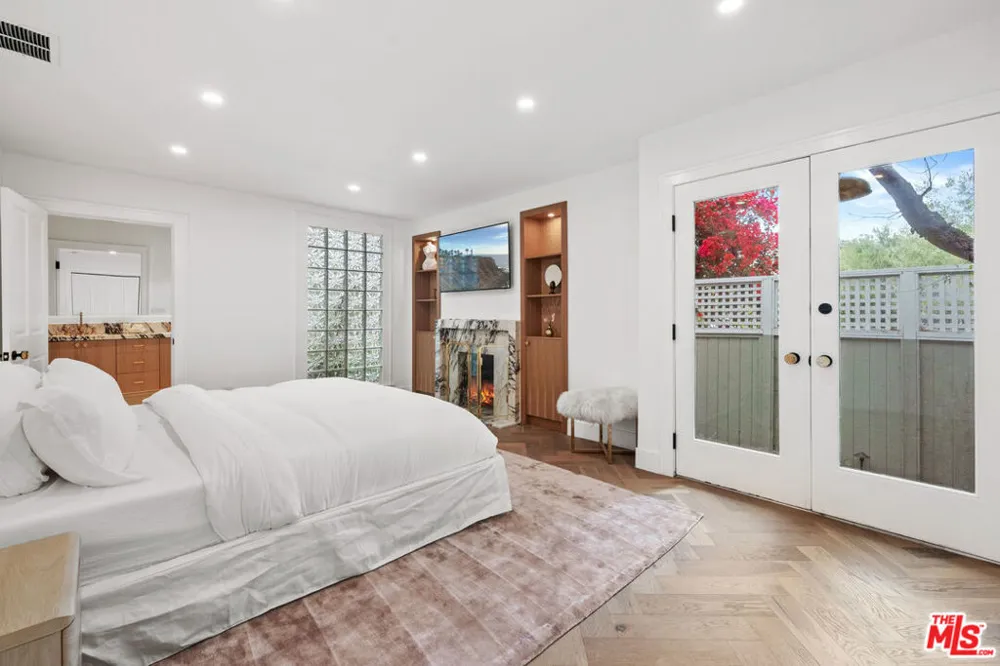 9024 Keith Avenue West Hollywood, CA 90069