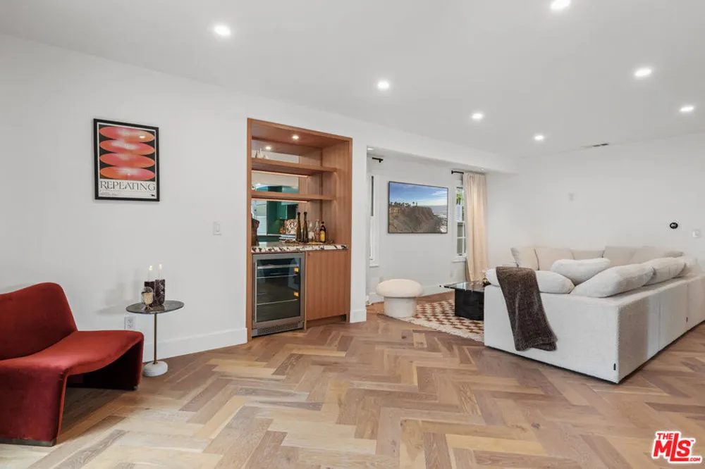 9024 Keith Avenue West Hollywood, CA 90069