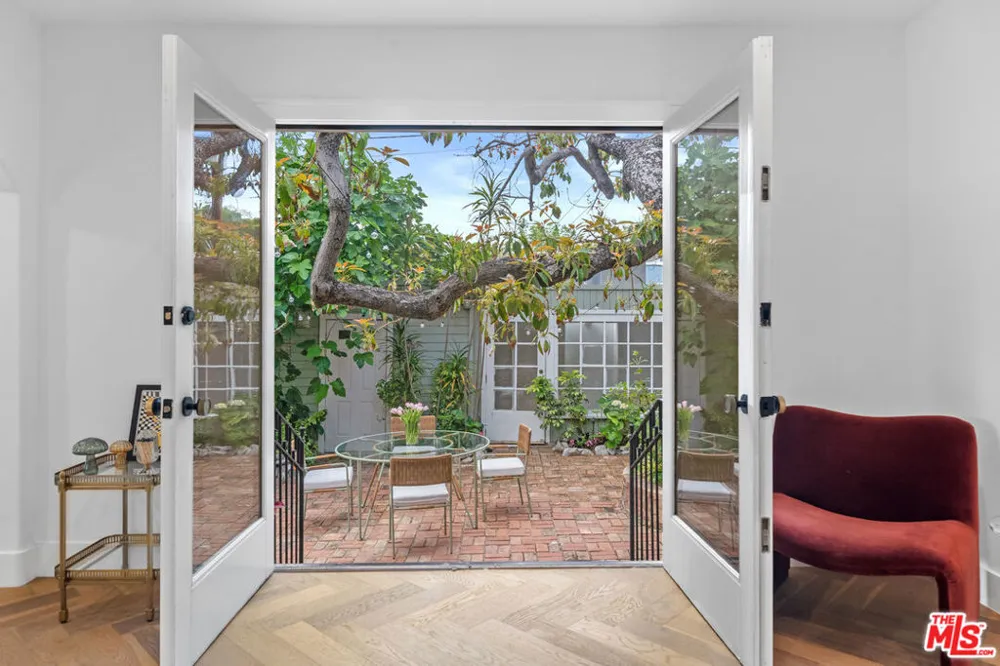 9024 Keith Avenue West Hollywood, CA 90069
