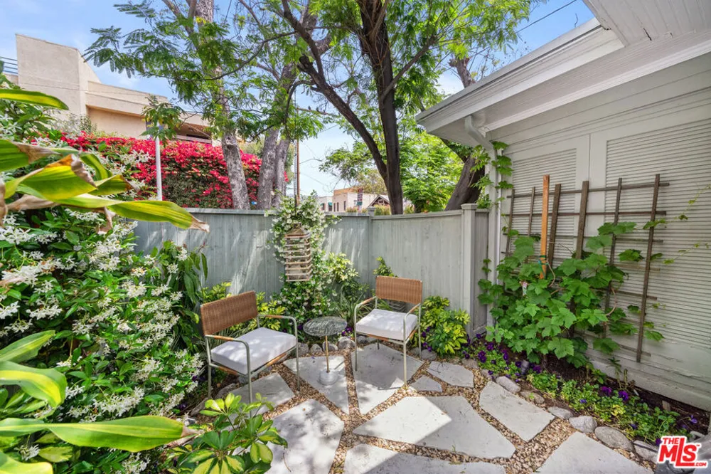 9024 Keith Avenue West Hollywood, CA 90069