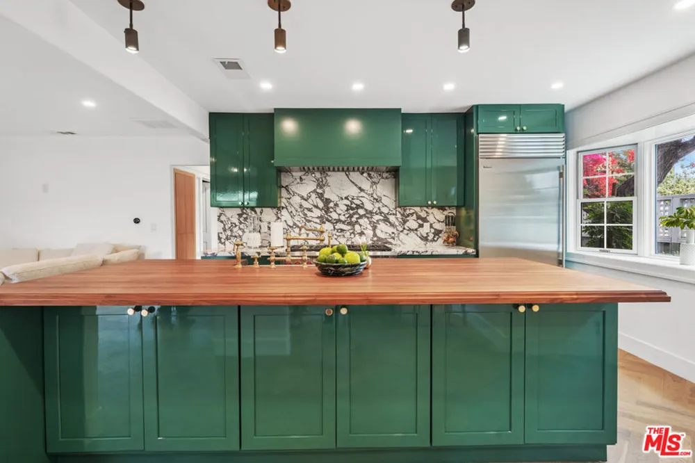 9024 Keith Avenue West Hollywood, CA 90069