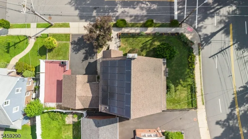 47 Fairmount Ter West Orange, NJ 07052