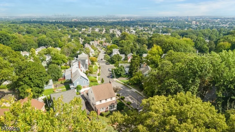 47 Fairmount Ter West Orange, NJ 07052