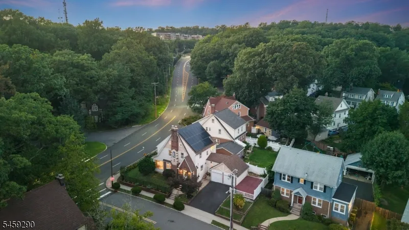 47 Fairmount Ter West Orange, NJ 07052