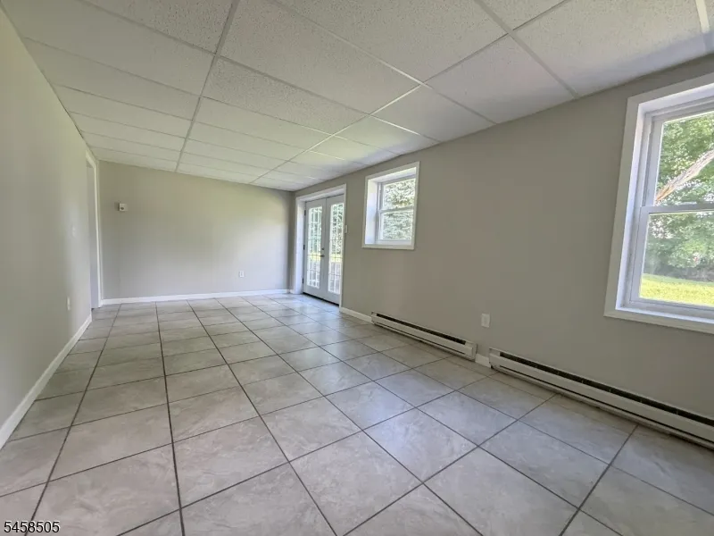 14 Orchard St Newton Town, NJ 07860