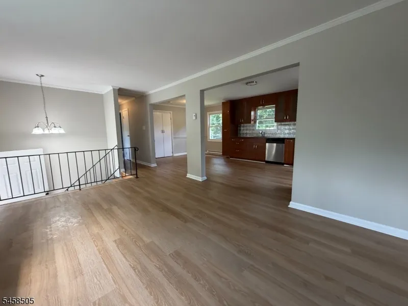 14 Orchard St Newton Town, NJ 07860