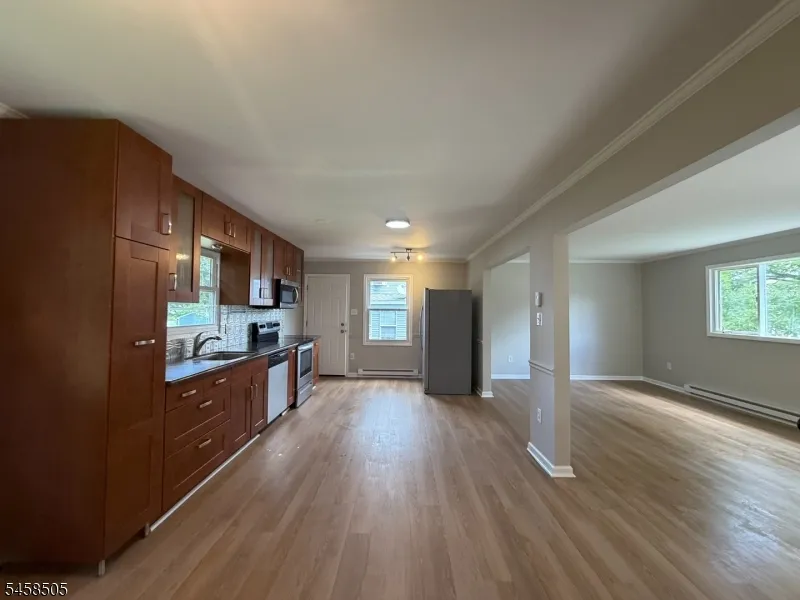 14 Orchard St Newton Town, NJ 07860