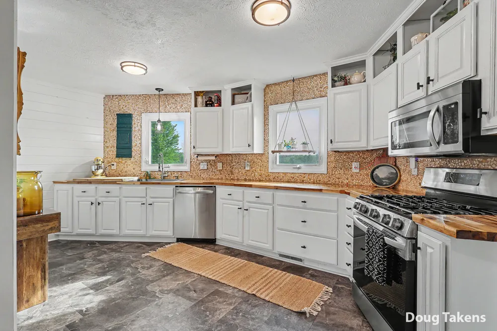 2584 116th Avenue Allegan, MI 49010