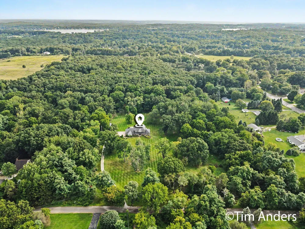 6900 Archway Drive NE Rockford, MI 49341