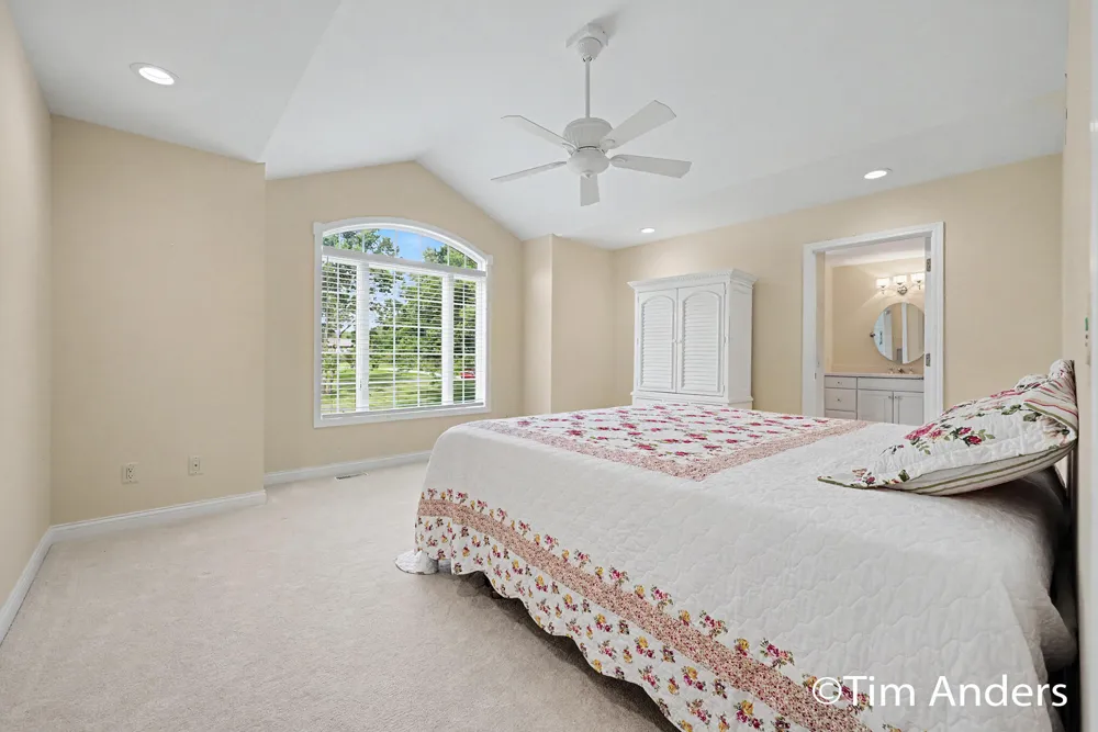 6900 Archway Drive NE Rockford, MI 49341