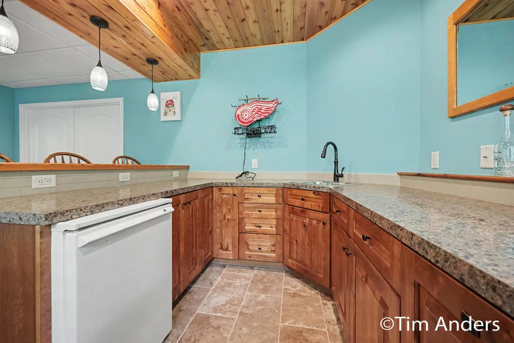 6900 Archway Drive NE Rockford, MI 49341