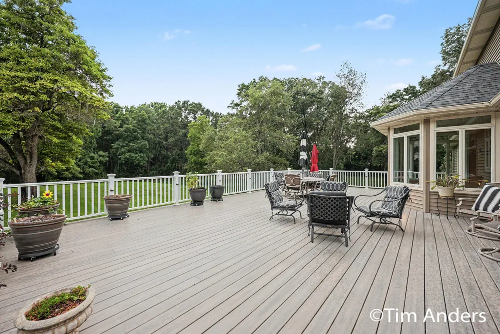 6900 Archway Drive NE Rockford, MI 49341