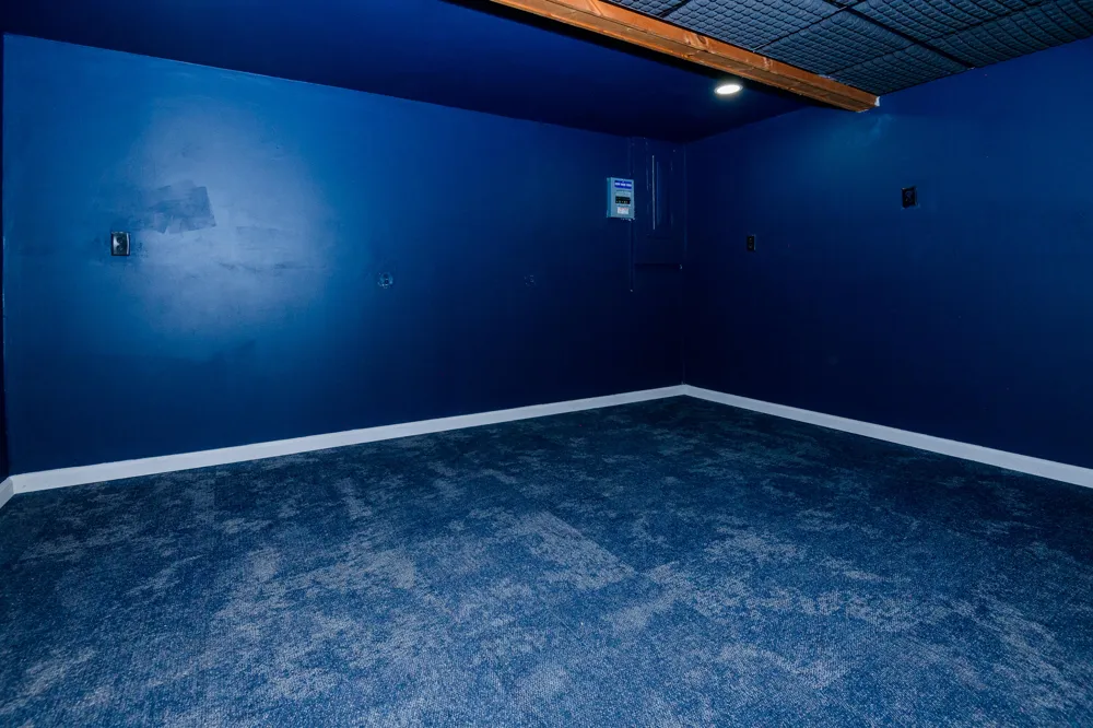 23040 Pembroke Avenue Detroit, MI 48219