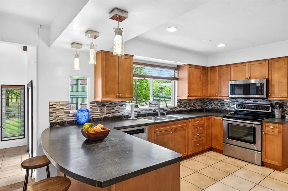 9406 SW 78TH COURT Gainesville, FL 32608