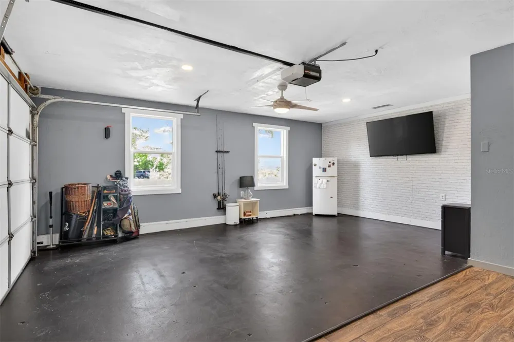 9406 SW 78TH COURT Gainesville, FL 32608
