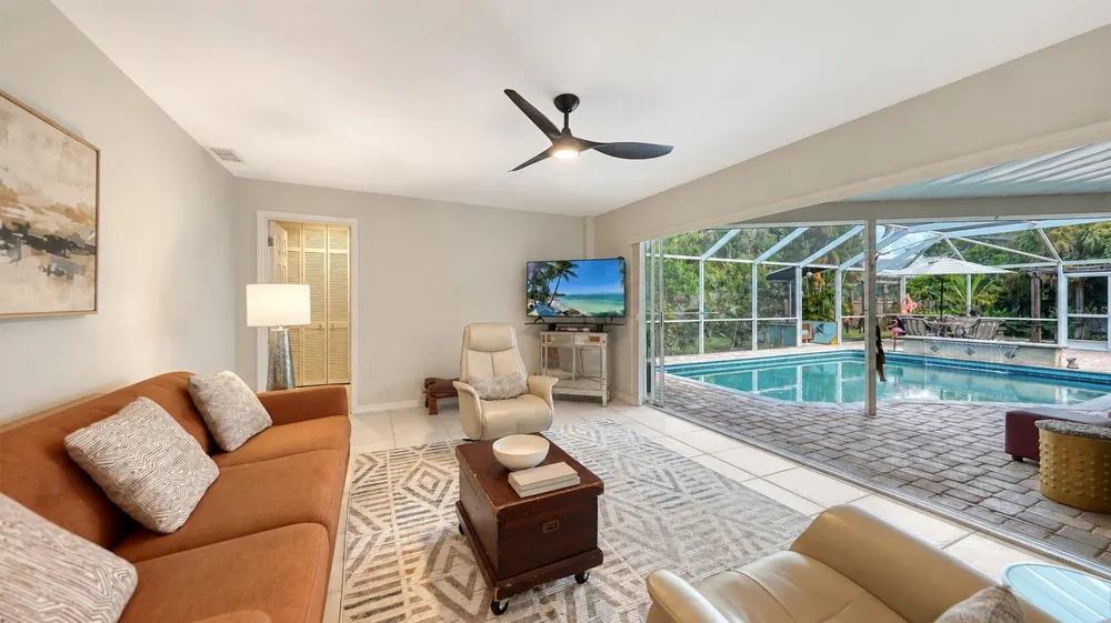 5211 INVERNESS DRIVE Sarasota, FL 34243