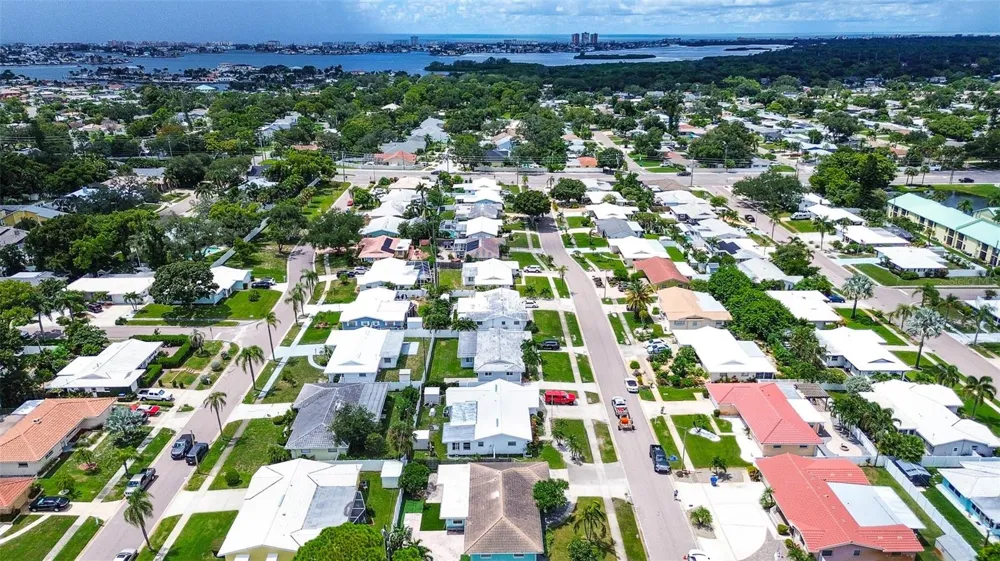 11138 59TH AVENUE Seminole, FL 33772