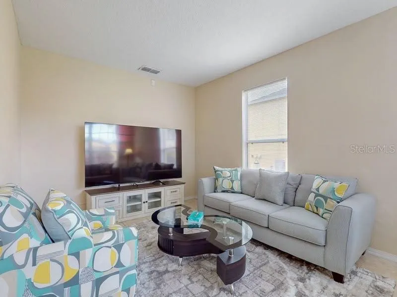 8519 LA ISLA DRIVE Kissimmee, FL 34747