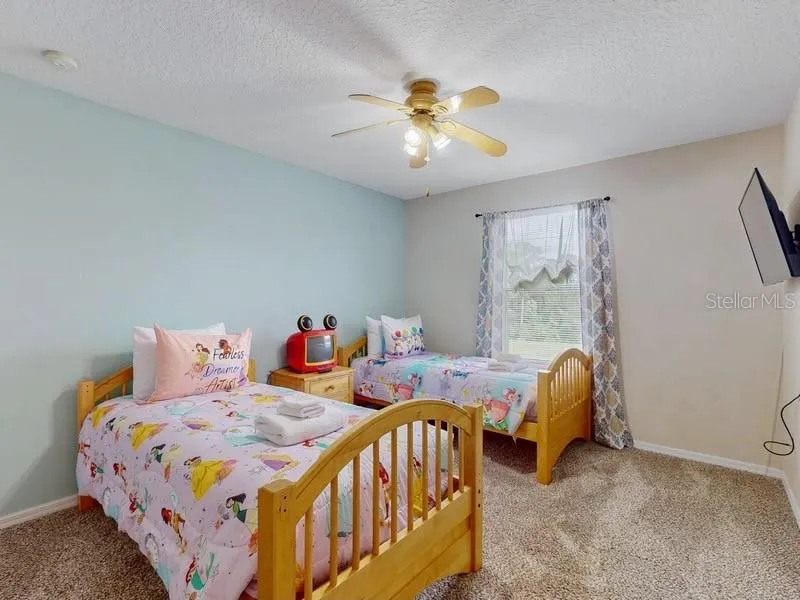 8519 LA ISLA DRIVE Kissimmee, FL 34747