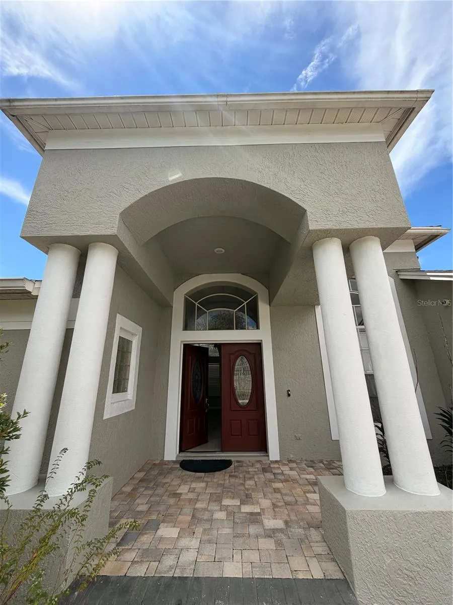 18138 SWEET JASMINE DRIVE Tampa, FL 33647
