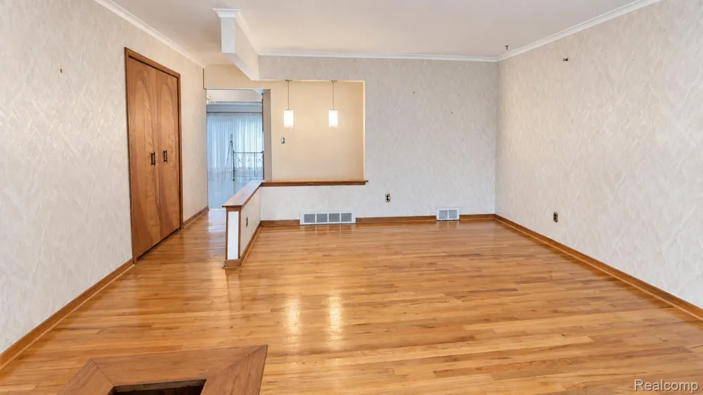 33439 Elgin Court Sterling Heights City, MI 48310