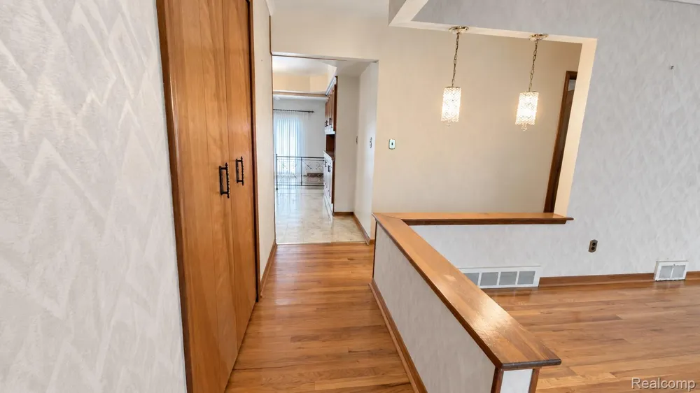 33439 Elgin Court Sterling Heights City, MI 48310