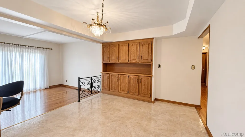 33439 Elgin Court Sterling Heights City, MI 48310