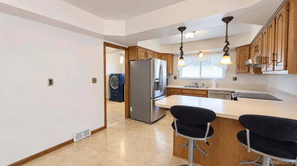 33439 Elgin Court Sterling Heights City, MI 48310