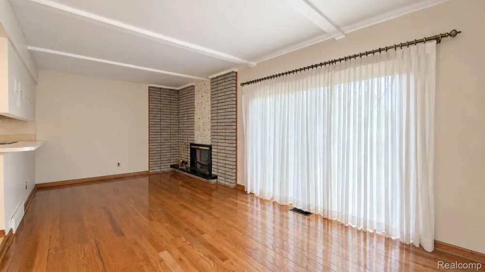 33439 Elgin Court Sterling Heights City, MI 48310