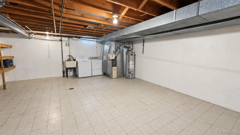 33439 Elgin Court Sterling Heights City, MI 48310