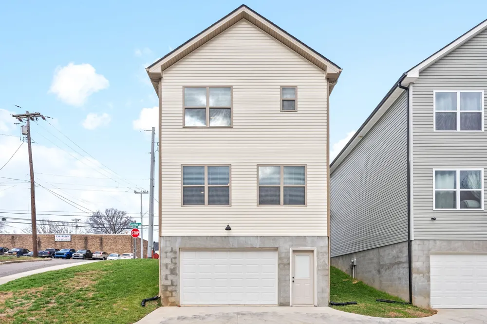 700 Crossland Ave Clarksville, TN 37040