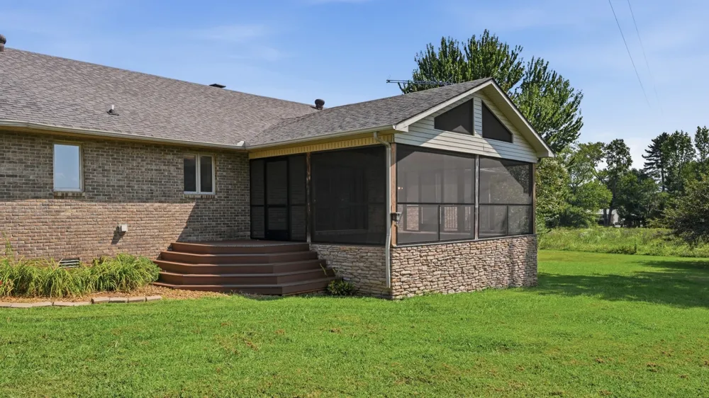 81 Oliver Ln Pelham, TN 37366
