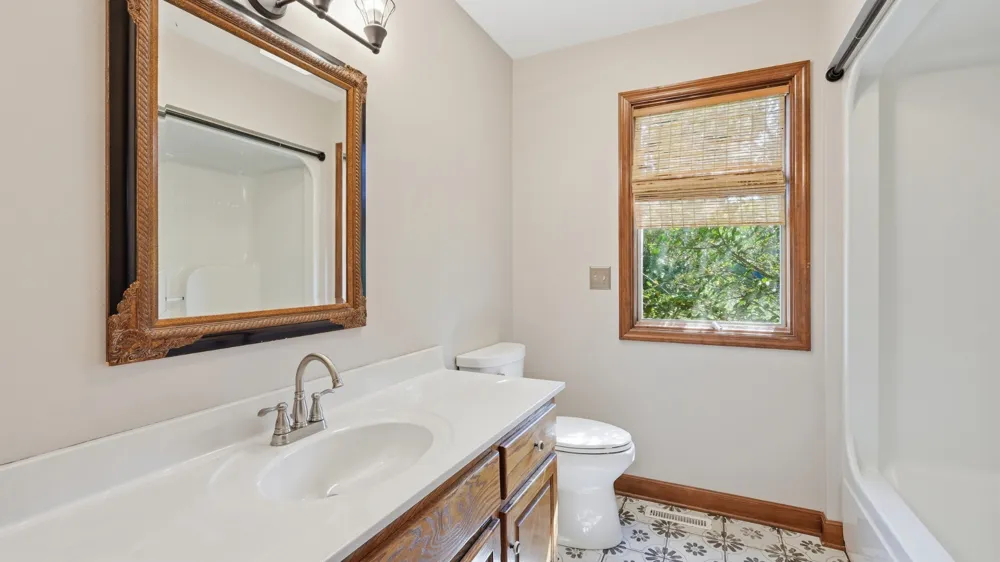 81 Oliver Ln Pelham, TN 37366