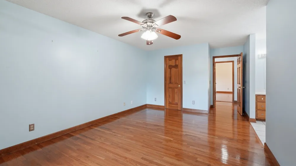 81 Oliver Ln Pelham, TN 37366