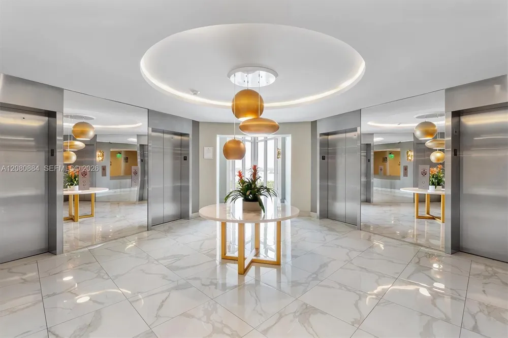 10275 Collins Ave #1502 Bal Harbour, FL 33154