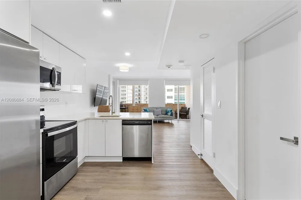 10275 Collins Ave #1502 Bal Harbour, FL 33154