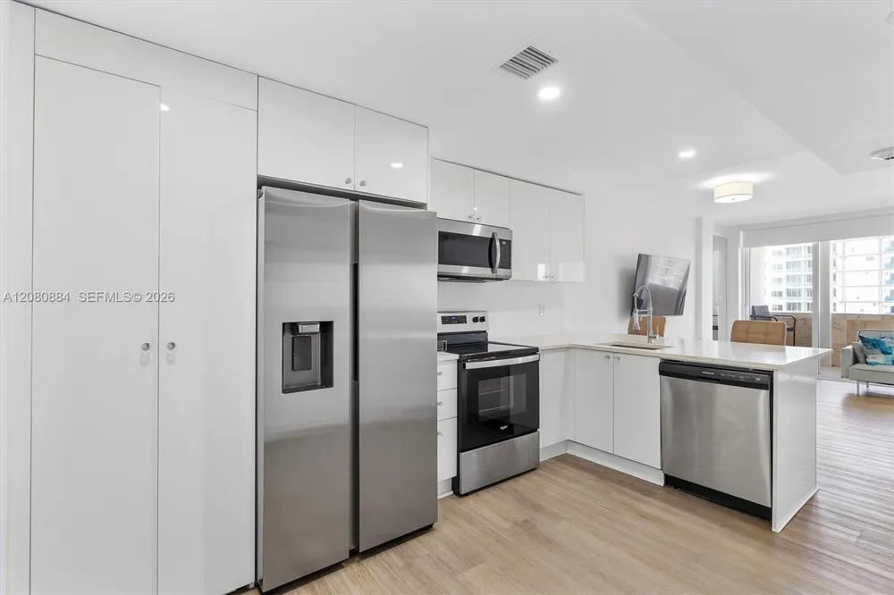 10275 Collins Ave #1502 Bal Harbour, FL 33154